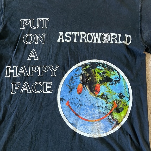 Authentic Travis Scott Astroworld Merch - Picture 2 of 4
